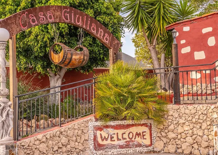 Casa Giuliana Bed & Breakfast 3*